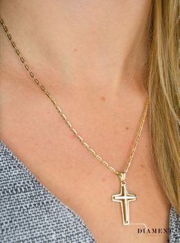 Złota zawieszka wisiorek krzyż 333 ZA 4713 333 Złoty wisiorek krzyżyk z białym złotym to biżuteria sakralna, która sprawdzi się jako prezent na takie okazje jak chrzest, (2).JPG